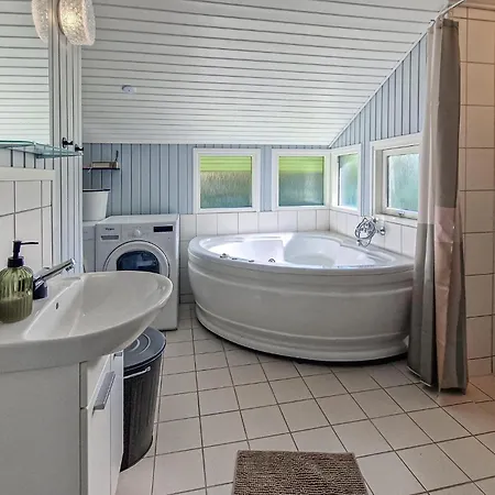 Beautiful In With Sauna Hébergement de vacances *
